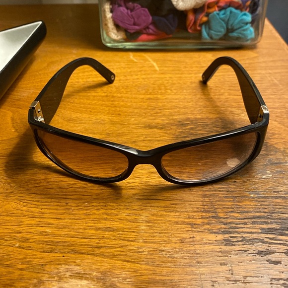 Coach Black Signature C Sunglasses not in Coach Case - Picture 4 of 11